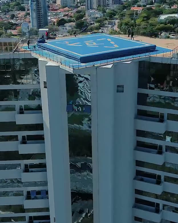 Vista aérea de um prédio comercial em Jundiaí